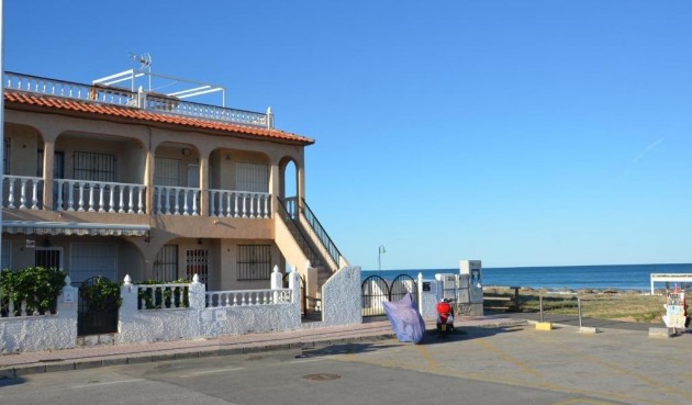 Resale - Bungalow -
Torrevieja - La Mata