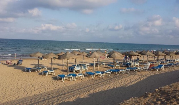 Resale - Bungalow -
Torrevieja - La Mata