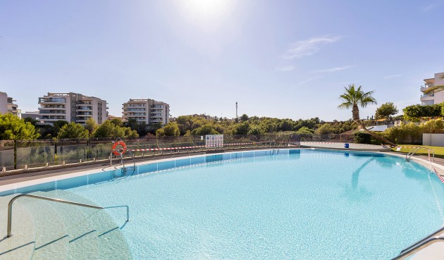 Återförsäljning - Apartment -
Orihuela Costa - Costa Blanca