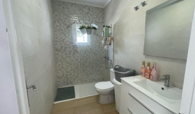 Resale - Villa -
Orihuela Costa - Playa Flamenca