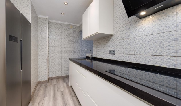 Resale - Apartment -
Torrevieja - Acequion