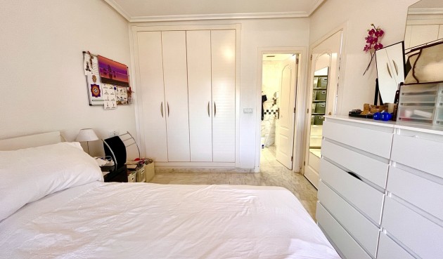 Resale - Apartment -
Villamartin - Costa Blanca