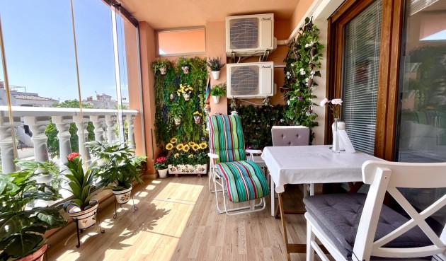 Resale - Apartment -
Villamartin - Costa Blanca