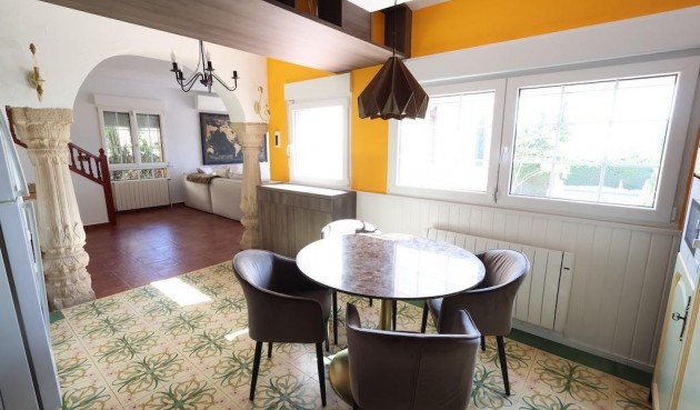 Resale - Villa -
Orihuela Costa - Costa Blanca