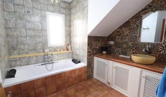 Resale - Villa -
Orihuela Costa - Costa Blanca