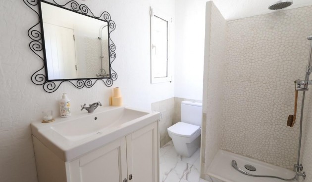 Resale - Villa -
Orihuela Costa - Costa Blanca