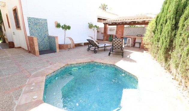 Resale - Villa -
Orihuela Costa - Costa Blanca