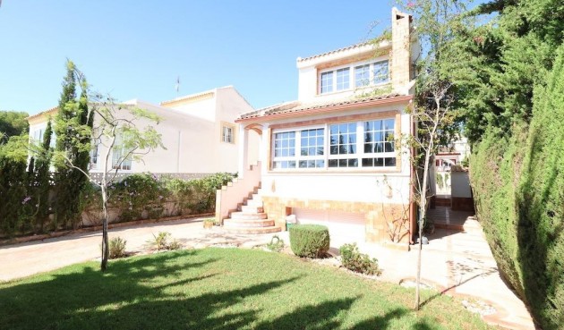 Resale - Villa -
Orihuela Costa - Costa Blanca