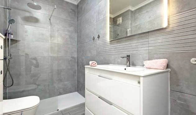 Återförsäljning - Apartment -
Torrevieja - Playa del Cura