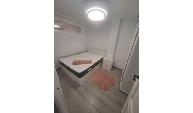 Återförsäljning - Apartment -
Torrevieja - Playa del Cura