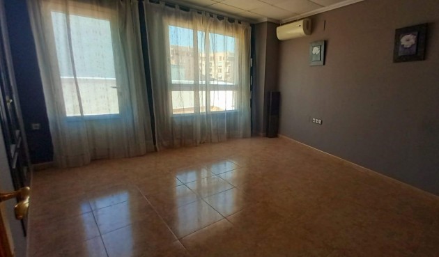 Brukt - Town House -
Torrevieja - Nueva Torrevieja