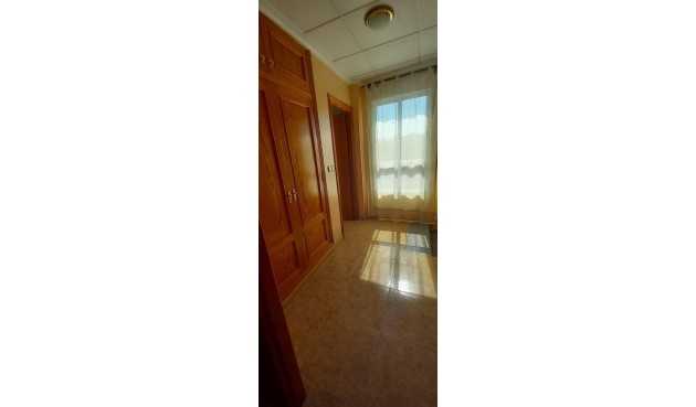 Brukt - Town House -
Torrevieja - Nueva Torrevieja