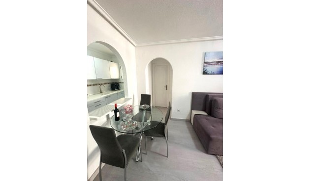 Återförsäljning - Apartment -
Torrevieja - Centro
