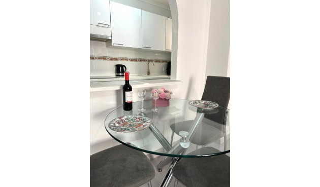 Återförsäljning - Apartment -
Torrevieja - Centro