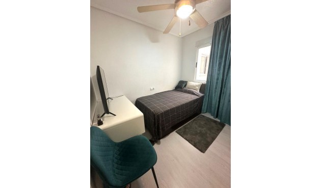 Återförsäljning - Apartment -
Torrevieja - Centro