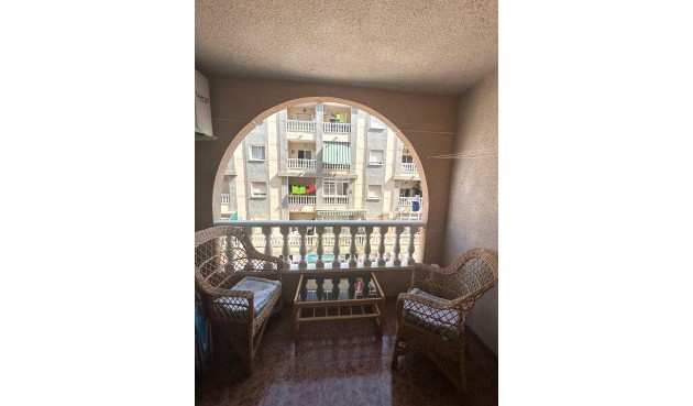 Återförsäljning - Apartment -
Torrevieja - Centro