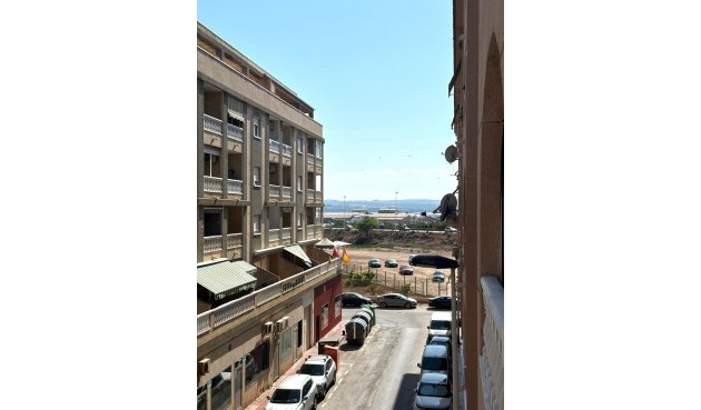 Återförsäljning - Apartment -
Torrevieja - Centro