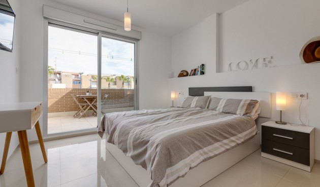 Resale - Town House -
Torrevieja - Sector 25