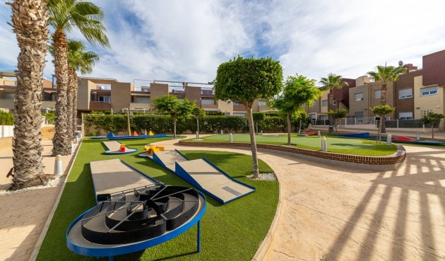 Resale - Town House -
Torrevieja - Sector 25