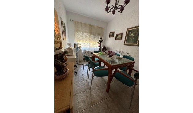 Resale - Villa -
Albatera - Partida Lomas