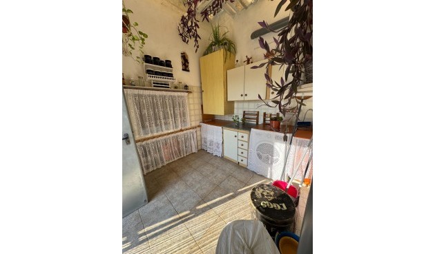 Resale - Villa -
Albatera - Partida Lomas