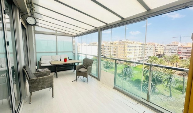 Resale - Penthouse -
Torrevieja - Playa del Cura