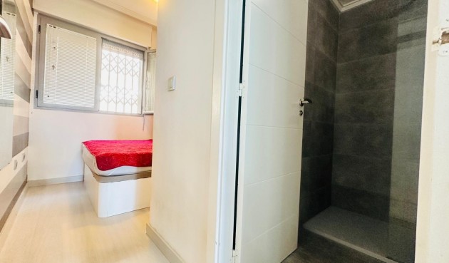 Resale - Penthouse -
Torrevieja - Playa del Cura