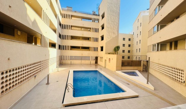 Resale - Penthouse -
Torrevieja - Playa del Cura