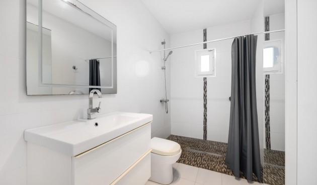 Brukt - Villa -
Torrevieja - aguas nuevas