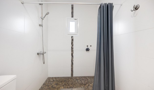 Brukt - Villa -
Torrevieja - aguas nuevas