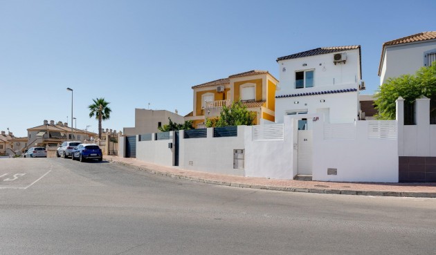 Brukt - Villa -
Torrevieja - aguas nuevas