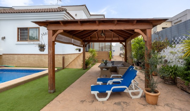 Brukt - Villa -
Los Montesinos - Costa Blanca