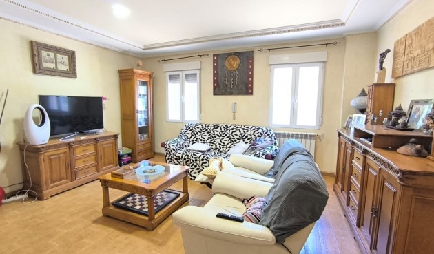 Resale - Villa -
Yecla - Inland