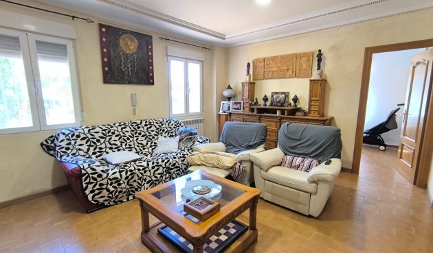 Resale - Villa -
Yecla - Inland