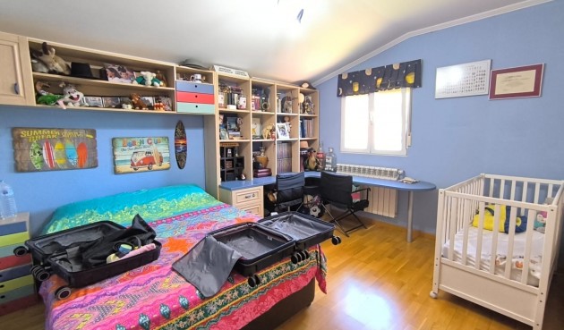 Resale - Villa -
Yecla - Inland