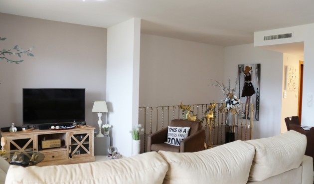 Reventa - Town House -
Jalón - Inland