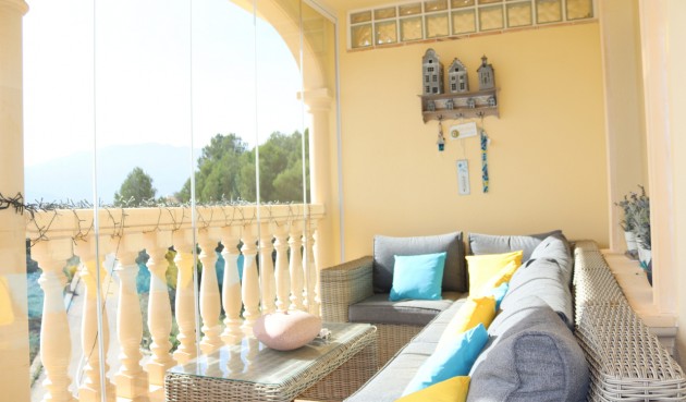 Reventa - Town House -
Jalón - Inland