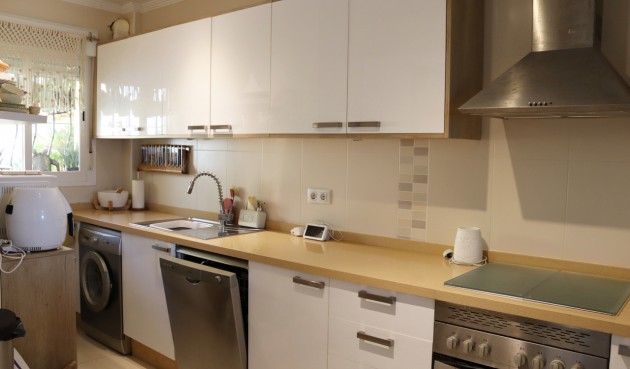 Reventa - Town House -
Jalón - Inland