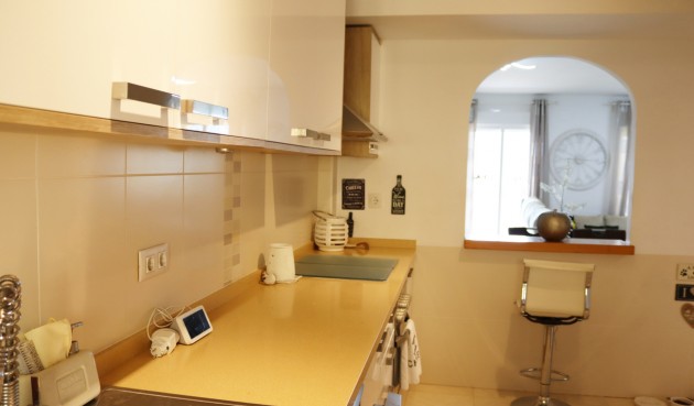 Reventa - Town House -
Jalón - Inland