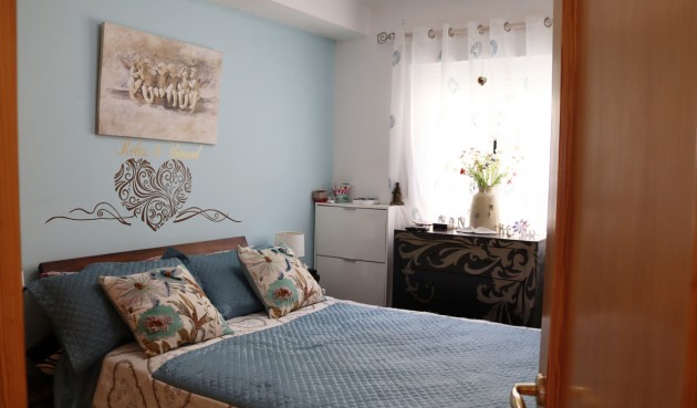 Reventa - Town House -
Jalón - Inland