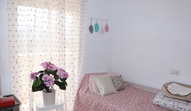 Reventa - Town House -
Jalón - Inland