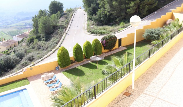 Reventa - Town House -
Jalón - Inland