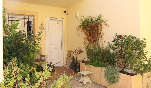 Reventa - Town House -
Jalón - Inland