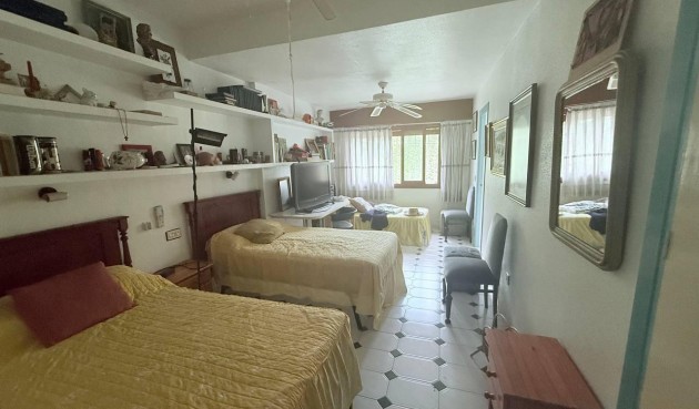 Resale - Villa -
Orihuela Costa - Campoamor