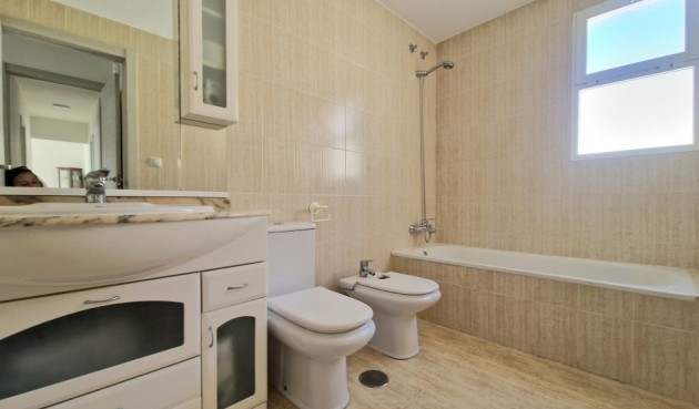 Resale - Semi Detached -
La Nucía - Costa Blanca