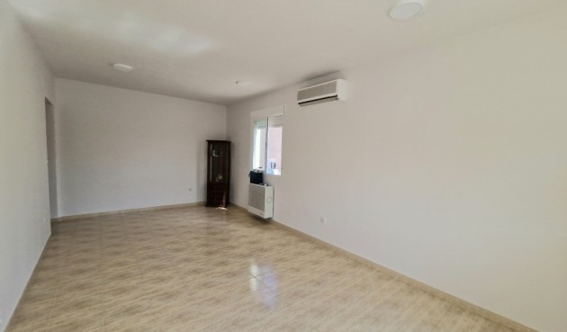 Resale - Semi Detached -
La Nucía - Costa Blanca