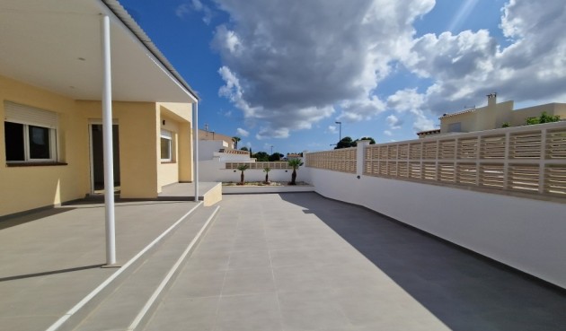 Resale - Semi Detached -
La Nucía - Costa Blanca