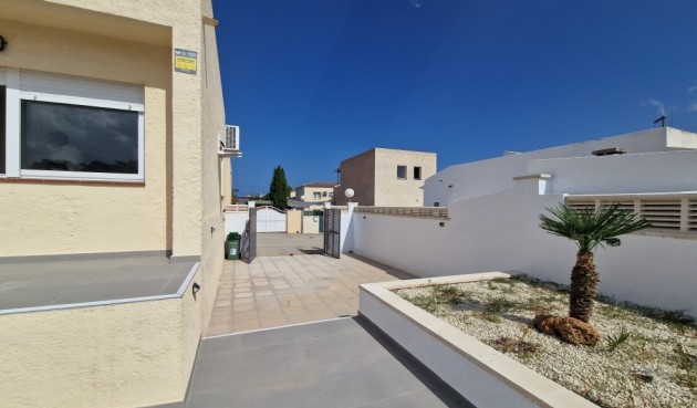 Resale - Semi Detached -
La Nucía - Costa Blanca