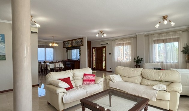 Resale - Villa -
Ciudad Quesada - Costa Blanca