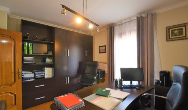 Resale - Villa -
Ciudad Quesada - Costa Blanca